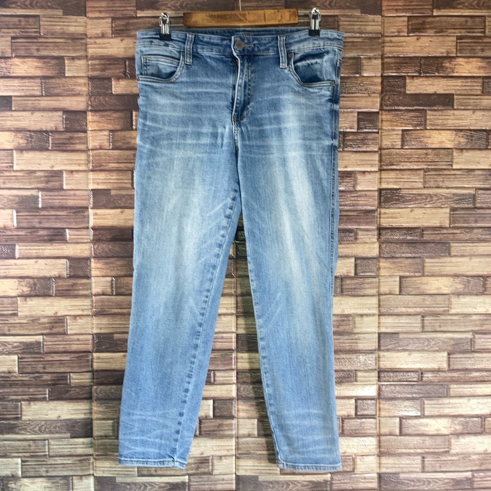 EUC Women’s Kut From The Kloth High Rise Cigarette Leg Size 8 Jeans